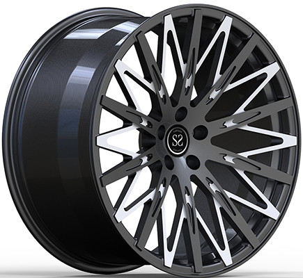 22x9.5/ET 12/22x11ET 32 PCD 5x112/CB 66.6 Vòng kim loại và mặt trắng súng cho BMW 760e 2023